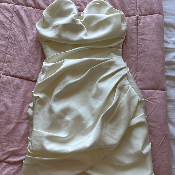 Beautiful HOUSE OF CB-DRESS- EMANUELA - Picture 3 of 7